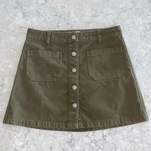 Sky and Sparrow olive green skirt size 11